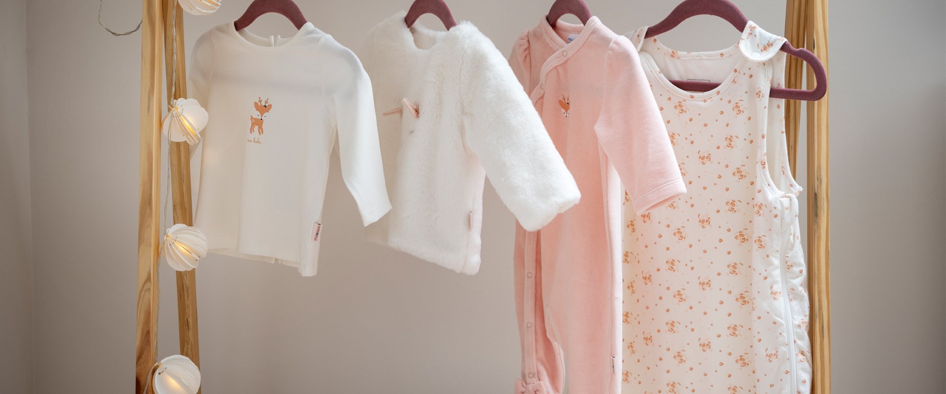 Vêtements bébé fille, achat d'habits pour votre bébé : Aubert